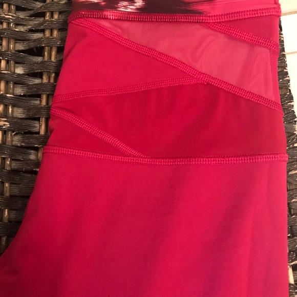 Lululemon Capri tights - Picture 4 of 6